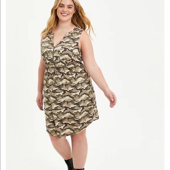 NWT Torrid Sleeveless Zip Front Shirt Dress Stretch Challis Camo - Picture 1 of 4